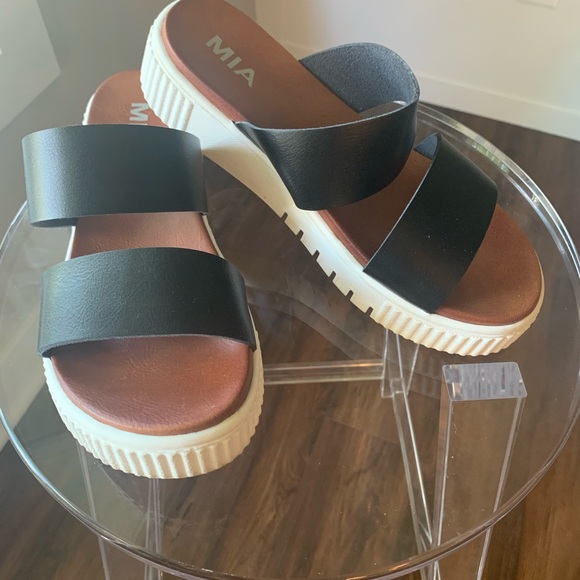 MIA Shoes - Mia Lexi Platform slide sandals